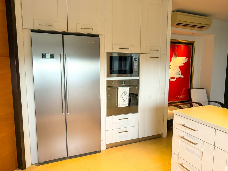 Jaya Tower, 431 Bukit Timah Road, 3 Bedrooms, 2,142 sqft, Apartment For Rent, by Julie Goh, 500161666 - Kitchen - PropertyGuru.com.sg