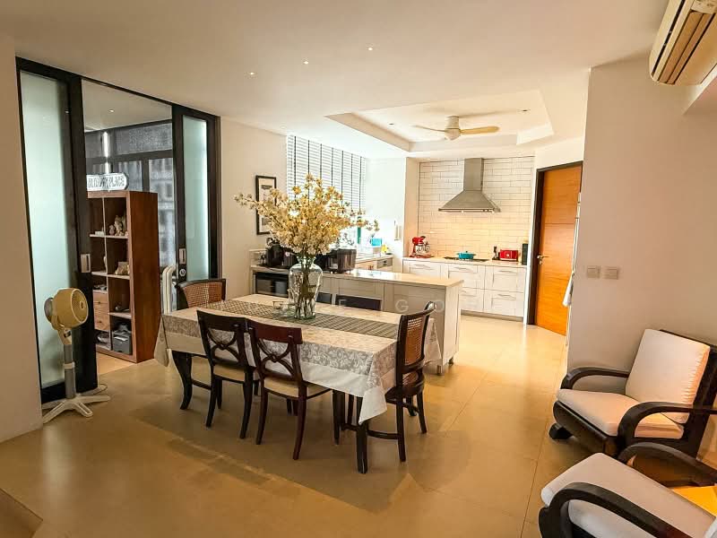 Jaya Tower, 431 Bukit Timah Road, 3 Bedrooms, 2,142 sqft, Apartment For Rent, by Julie Goh, 500161666 - Dining Room - PropertyGuru.com.sg