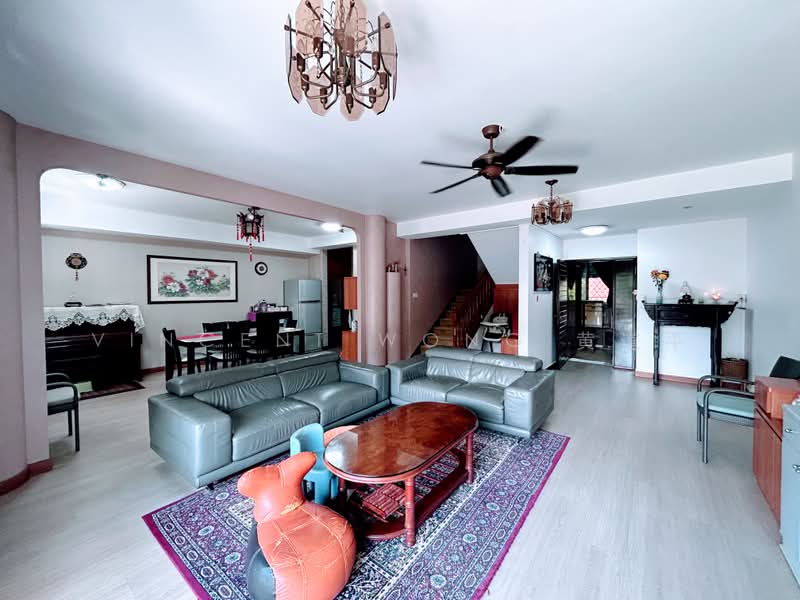 Nim Gardens, 71 Nim Road, 3 Bedrooms, 2,174 sqft, Condominium For Sale, by Vincent Wong 黄道平, 500161675 - Living Room - PropertyGuru.com.sg