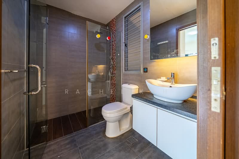 D'Zire, 12 Robey Crescent, 1 Bedroom, 484 sqft, Condominium For Sale, by Rachel Koh, 500161691 - Bathroom - PropertyGuru.com.sg