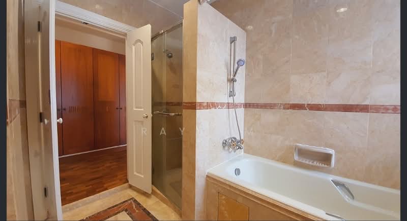 Leonie Condotel, 2 Leonie Hill Road, 4 Bedrooms, 2,770 sqft, Condominium For Rent, by Ray Lim, 500161706 - Bathroom - PropertyGuru.com.sg