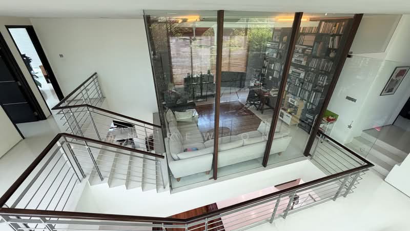 Wareham Road, Wareham Road, 7 Bedrooms, 8,000 sqft, Detached House For Sale, by Andrew Ong, 500161711 - Family Room - PropertyGuru.com.sg