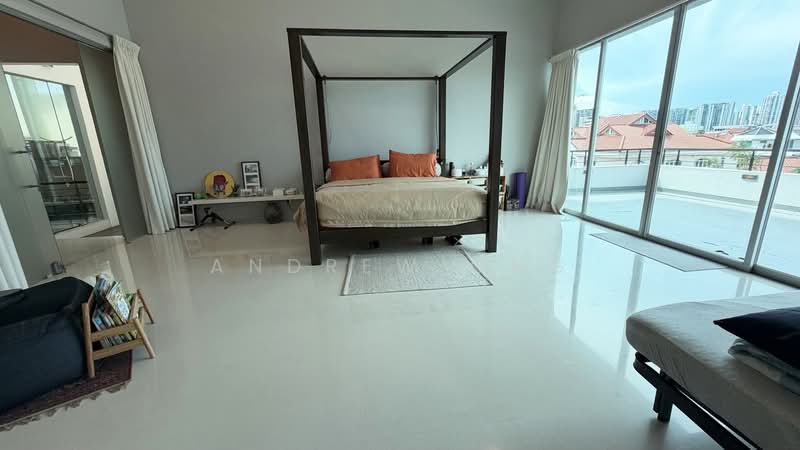 Wareham Road, Wareham Road, 7 Bedrooms, 8,000 sqft, Detached House For Sale, by Andrew Ong, 500161711 - Bedroom - PropertyGuru.com.sg