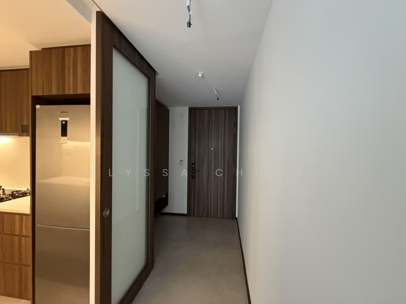 Lentor Modern, Lentor Central, 3 Bedrooms, 1,109 sqft, Condominium For Sale, by Klyssa Chong, 500161713 - Entrance - PropertyGuru.com.sg
