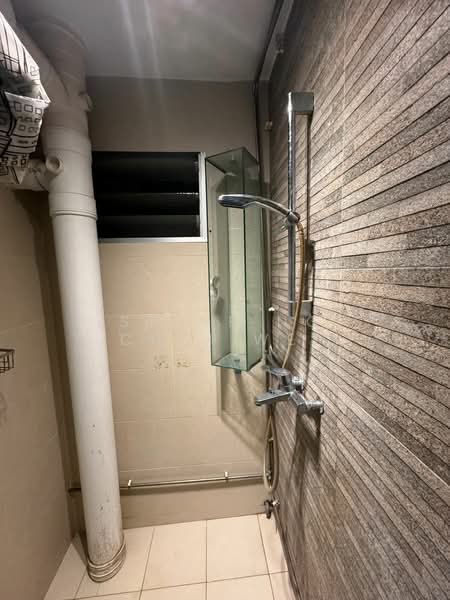 4 Tanjong Pagar Plaza, 4 Tanjong Pagar Plaza, 2 Bedrooms, 635 sqft, HDB Flat For Sale, by Steve Ng Chih Wei, 500161734 - Bathroom - PropertyGuru.com.sg