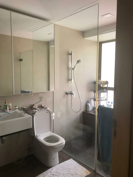 Waterfront Gold, 756 Bedok Reservoir Road, 3 Bedrooms, 1,216 sqft, Condominium For Sale, by Low Tan Sow 罗 斗 赐, 500161737 - Bathroom - PropertyGuru.com.sg