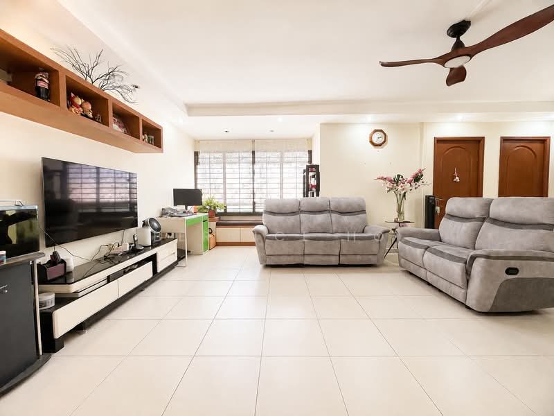 411 Sembawang Drive, 411 Sembawang Drive, 3 Bedrooms, 1,184 sqft, HDB Flat For Sale, by Bernice Ho, 500161746 - Living Room - PropertyGuru.com.sg