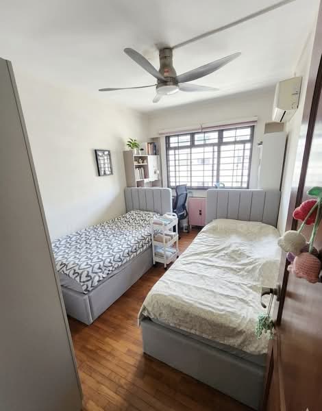 411 Sembawang Drive, 411 Sembawang Drive, 3 Bedrooms, 1,184 sqft, HDB Flat For Sale, by Bernice Ho, 500161746 - Bedroom - PropertyGuru.com.sg