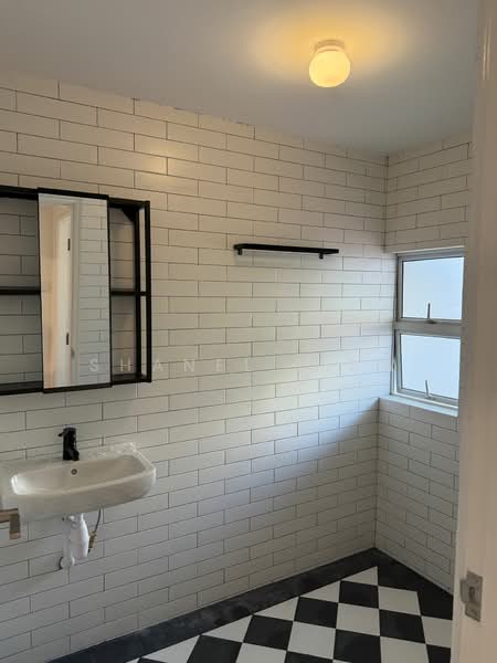 Opera estate Terrace Near Bedok MRT | Move-In Ready for rent, Opera estate | Dido street | Terrace | Chai Chee | Bedok MRT, 4 Bedrooms, 2,500 sqft, Terraced House For Rent, by Shanel Liew, 500161748 - Bathroom - PropertyGuru.com.sg