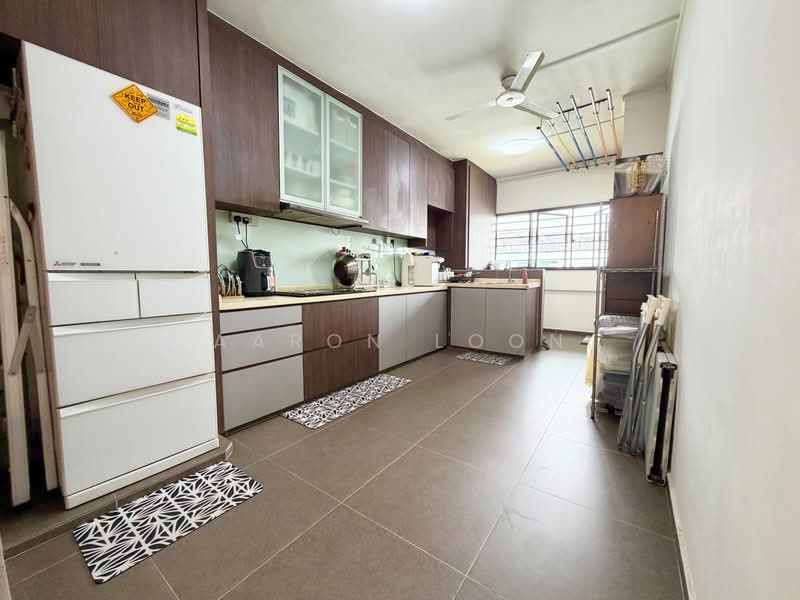 276 Tampines Street 22, 276 Tampines Street 22, 3 Bedrooms, 1,141 sqft, HDB Flat For Rent, by Aaron Loon, 500161757 - Kitchen - PropertyGuru.com.sg