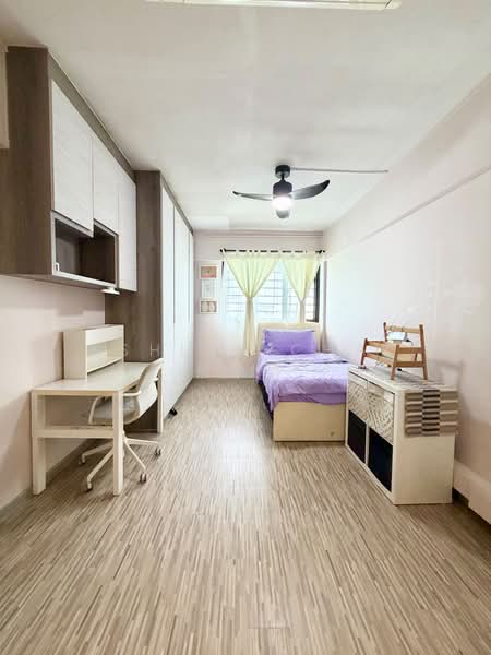 276 Tampines Street 22, 276 Tampines Street 22, 3 Bedrooms, 1,141 sqft, HDB Flat For Rent, by Ashley Chai 蔡忝玲, 500161769 - Bedroom - PropertyGuru.com.sg