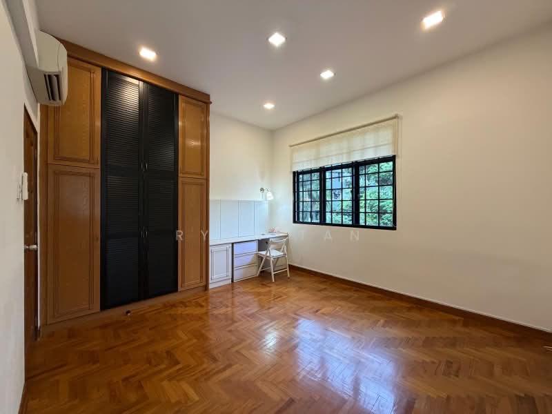 Sommerville Road, Sommerville Road, 5 Bedrooms, 2,600 sqft, Detached House For Rent, by Ryan Tan, 500161779 - Bedroom - PropertyGuru.com.sg