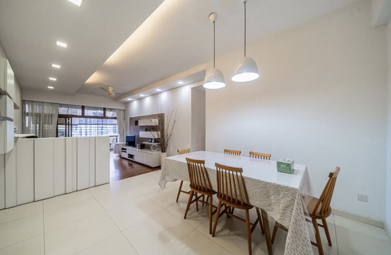 Eastern Lagoon II, 200 Upper East Coast Road, 3 Bedrooms, 1,378 sqft, Condominium For Sale, by Alicia Chia, 500161790 - Dining Room - PropertyGuru.com.sg