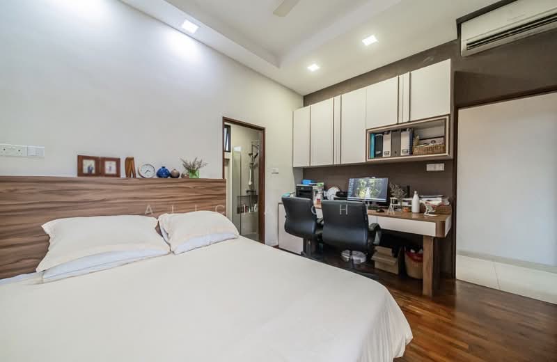Eastern Lagoon II, 200 Upper East Coast Road, 3 Bedrooms, 1,378 sqft, Condominium For Sale, by Alicia Chia, 500161790 - Bedroom - PropertyGuru.com.sg