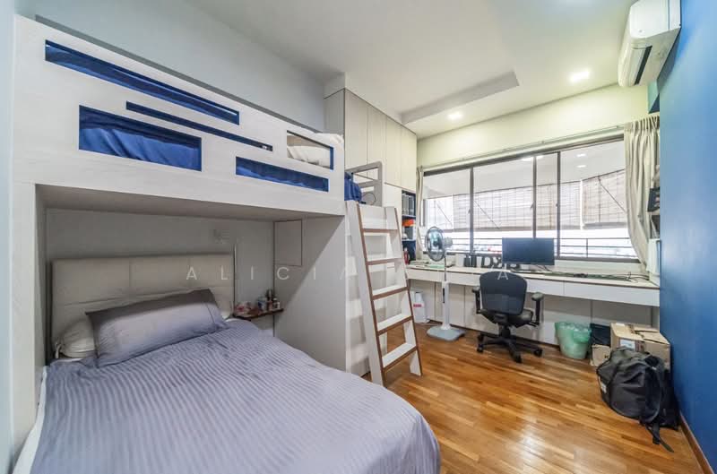 Eastern Lagoon II, 200 Upper East Coast Road, 3 Bedrooms, 1,378 sqft, Condominium For Sale, by Alicia Chia, 500161790 - Bedroom - PropertyGuru.com.sg