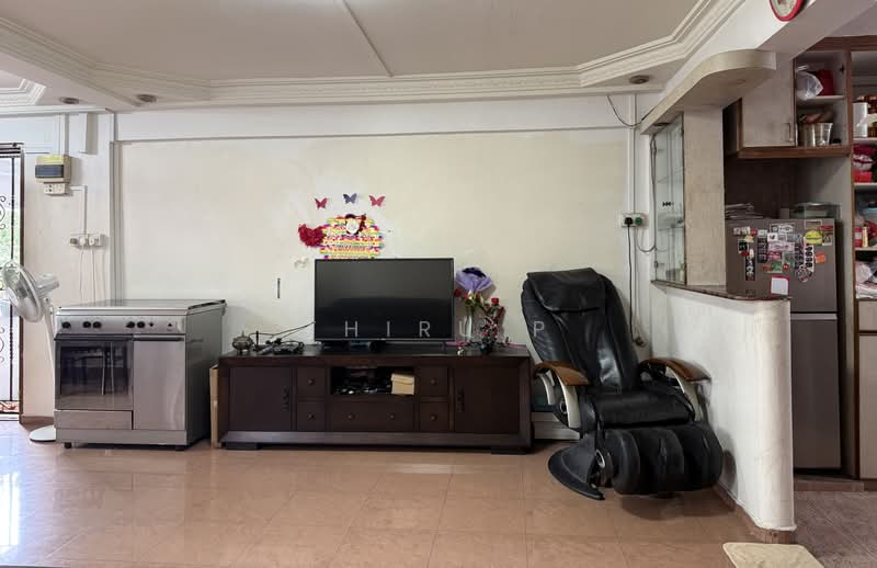 235 Bukit Batok East Avenue 5, 235 Bukit Batok East Avenue 5, 3 Bedrooms, 1,001 sqft, HDB Flat For Sale, by Thiru P, 500161796 - Living Room - PropertyGuru.com.sg