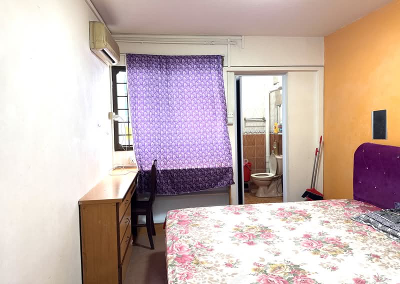 235 Bukit Batok East Avenue 5, 235 Bukit Batok East Avenue 5, 3 Bedrooms, 1,001 sqft, HDB Flat For Sale, by Thiru P, 500161796 - Bedroom - PropertyGuru.com.sg