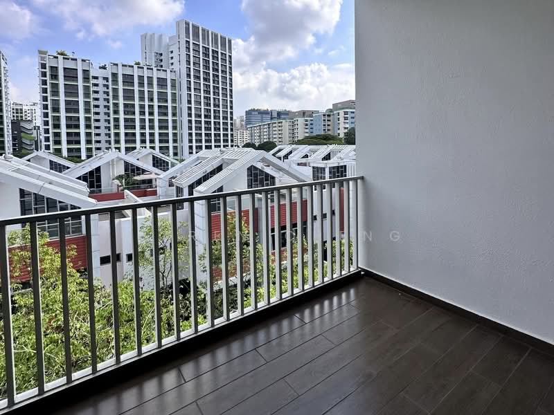 3 storeys Cluster House in North! Few units available!, , 4 Bedrooms, 3,358 sqft, Cluster House For Sale, by Karen Cheng, 500161804 - Balcony - PropertyGuru.com.sg