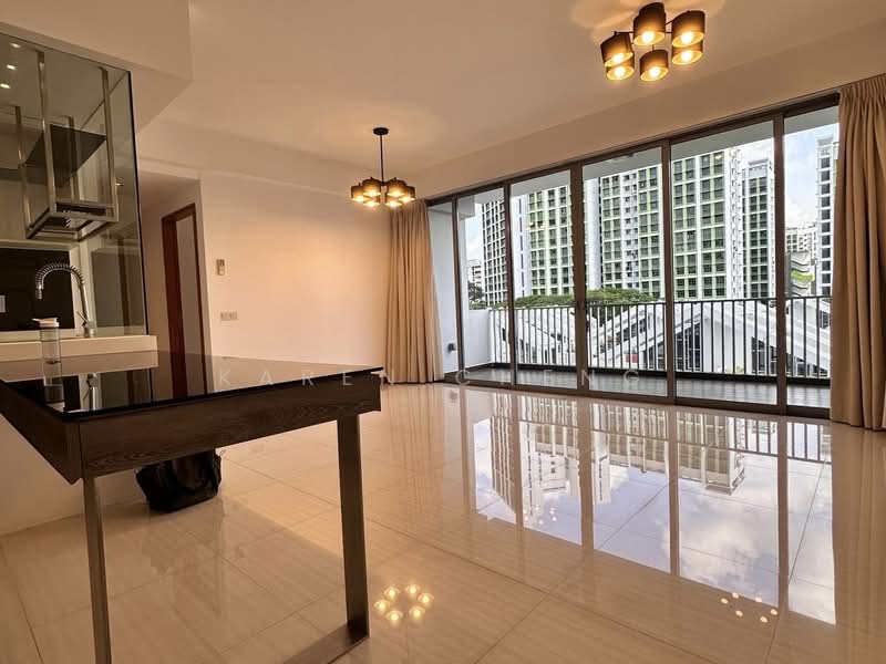 3 storeys Cluster House in North! Few units available!, , 4 Bedrooms, 3,358 sqft, Cluster House For Sale, by Karen Cheng, 500161804 - Living Room - PropertyGuru.com.sg