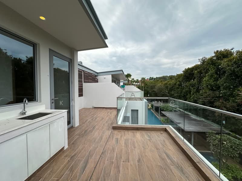 3 storeys Cluster House in North! Few units available!, , 4 Bedrooms, 3,358 sqft, Cluster House For Sale, by Karen Cheng, 500161804 - Balcony - PropertyGuru.com.sg