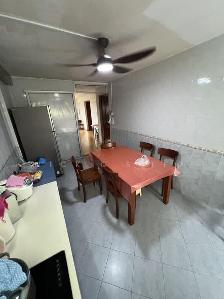 305 Clementi Avenue 4, 305 Clementi Avenue 4, 3 Bedrooms, 990 sqft, HDB Flat For Sale, by Nick C.S Teo, 500161813 - Kitchen - PropertyGuru.com.sg