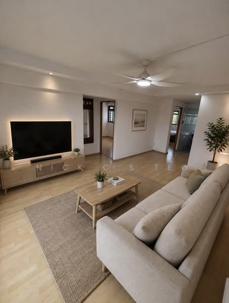 305 Clementi Avenue 4, 305 Clementi Avenue 4, 3 Bedrooms, 989 sqft, HDB Flat For Sale, by Nick C.S Teo, 500161813 - Living Room - PropertyGuru.com.sg