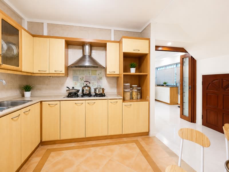 539 Hougang Street 52, 539 Hougang Street 52, 4 Bedrooms, 1,615 sqft, HDB Flat For Sale, by Torance Paul, 500161814 - Kitchen - PropertyGuru.com.sg