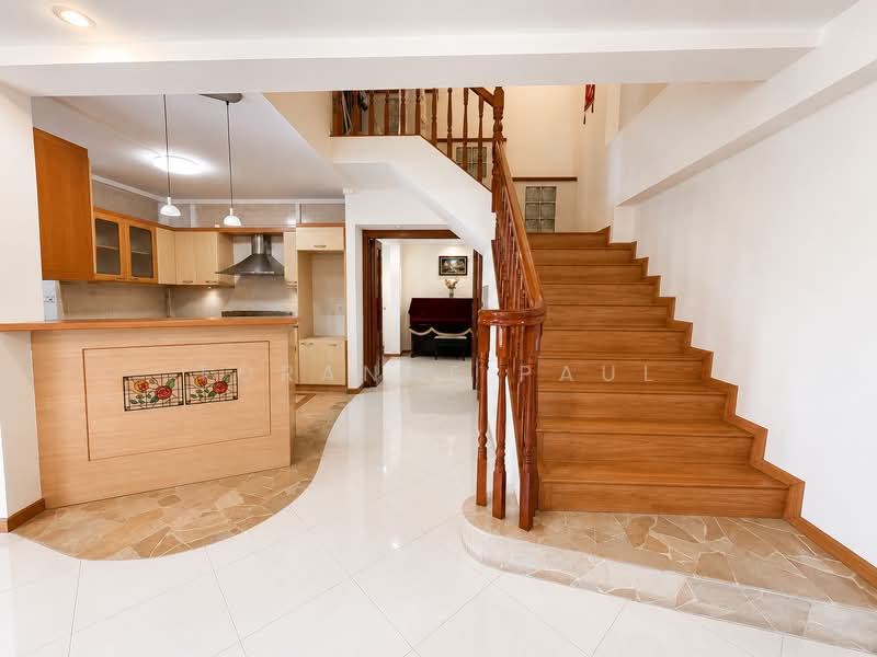 539 Hougang Street 52, 539 Hougang Street 52, 4 Bedrooms, 1,615 sqft, HDB Flat For Sale, by Torance Paul, 500161814 - Kitchen - PropertyGuru.com.sg