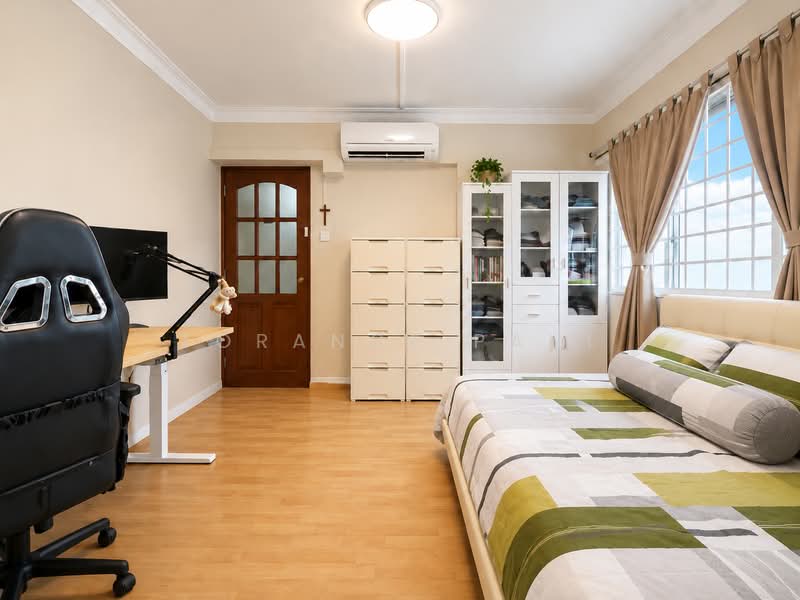 539 Hougang Street 52, 539 Hougang Street 52, 4 Bedrooms, 1,615 sqft, HDB Flat For Sale, by Torance Paul, 500161814 - Common bedroom 1 - PropertyGuru.com.sg