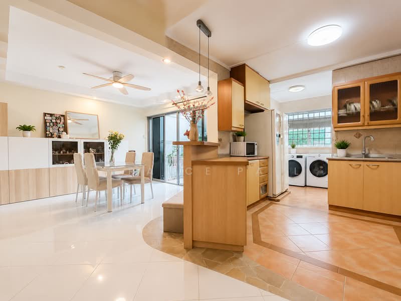 539 Hougang Street 52, 539 Hougang Street 52, 4 Bedrooms, 1,615 sqft, HDB Flat For Sale, by Torance Paul, 500161814 - Kitchen - PropertyGuru.com.sg