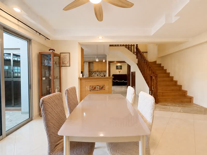 539 Hougang Street 52, 539 Hougang Street 52, 4 Bedrooms, 1,615 sqft, HDB Flat For Sale, by Torance Paul, 500161814 - Dining Room - PropertyGuru.com.sg