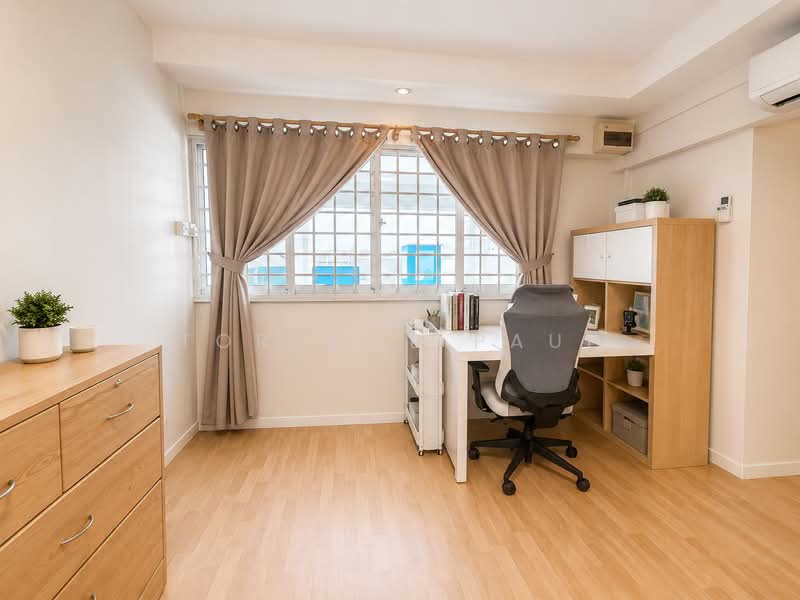 539 Hougang Street 52, 539 Hougang Street 52, 4 Bedrooms, 1,615 sqft, HDB Flat For Sale, by Torance Paul, 500161814 - Master Bedroom - PropertyGuru.com.sg
