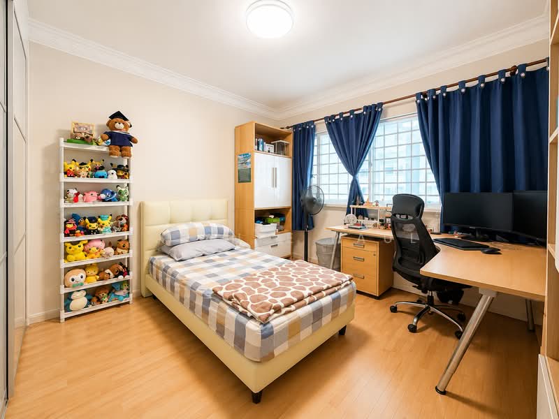539 Hougang Street 52, 539 Hougang Street 52, 4 Bedrooms, 1,615 sqft, HDB Flat For Sale, by Torance Paul, 500161814 - Common bedroom 2 - PropertyGuru.com.sg