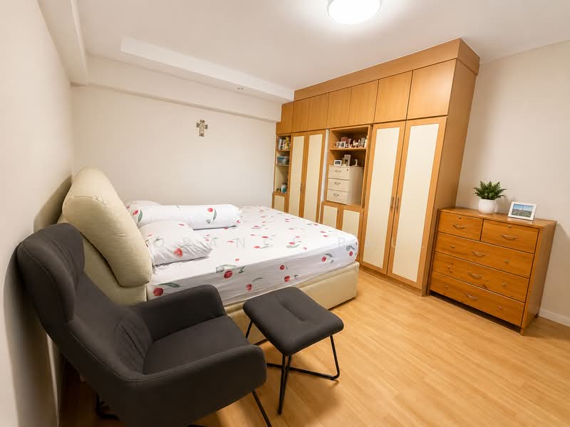 539 Hougang Street 52, 539 Hougang Street 52, 4 Bedrooms, 1,615 sqft, HDB Flat For Sale, by Torance Paul, 500161814 - Master Bedroom - PropertyGuru.com.sg