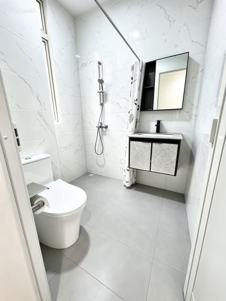 Mandale Heights, 45 Mandalay Road, 2 Bedrooms, 764 sqft, Apartment For Sale, by Jenn Denz Law, 500161822 - Master Bathroom - PropertyGuru.com.sg