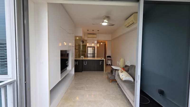 Seastrand, 17 Pasir Ris Link, 1 Bedroom, 581 sqft, Condominium For Sale, by Ho Shu Fang ., 500161826 - Living Room - PropertyGuru.com.sg