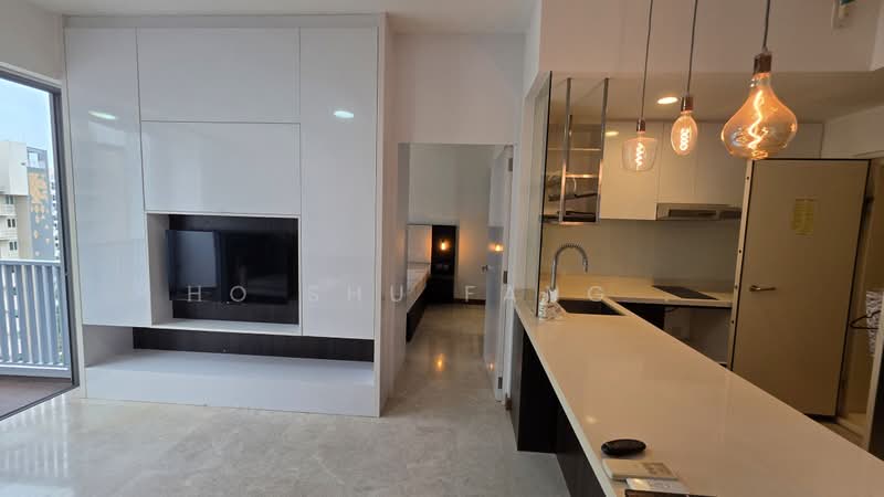 Seastrand, 17 Pasir Ris Link, 1 Bedroom, 581 sqft, Condominium For Sale, by Ho Shu Fang ., 500161826 - Living Room - PropertyGuru.com.sg