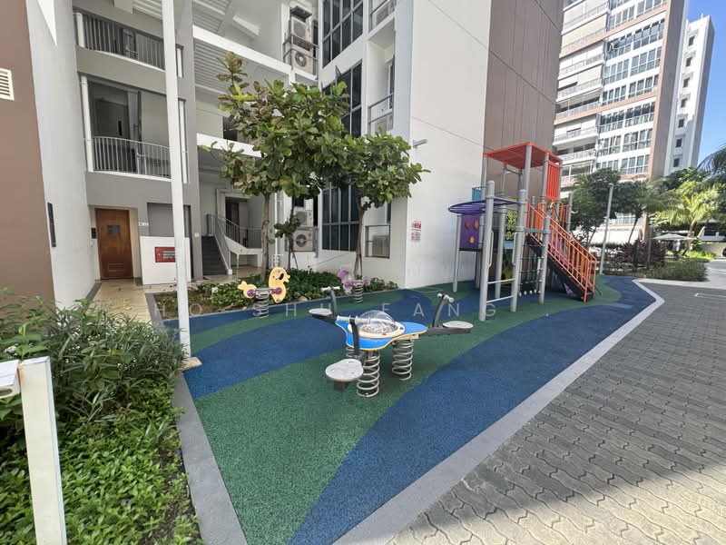 Seastrand, 17 Pasir Ris Link, 1 Bedroom, 581 sqft, Condominium For Sale, by Ho Shu Fang ., 500161826 - Exterior - PropertyGuru.com.sg