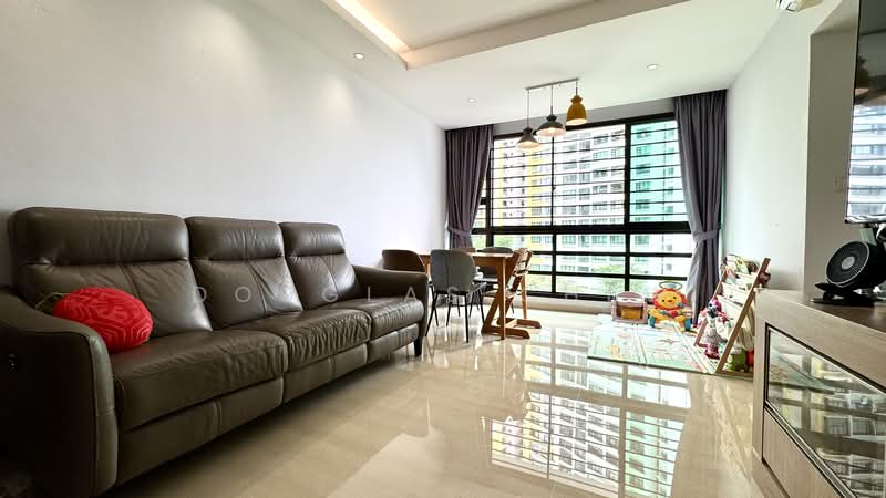 57 Havelock Road, 57 Havelock Road, 3 Bedrooms, 958 sqft, HDB Flat For Sale, by Douglas Chew, 500161827 - Living Room - PropertyGuru.com.sg