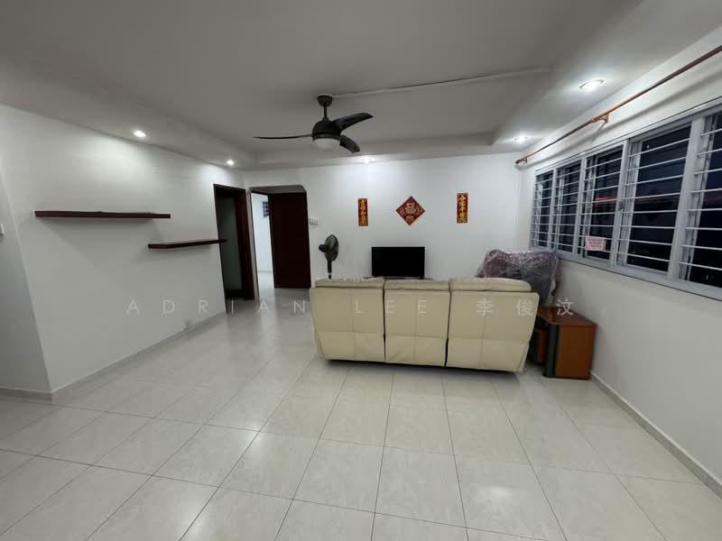 368 Bukit Batok Street 31, 368 Bukit Batok Street 31, Room Rental, 150 sqft, HDB Flat For Rent, by Adrian Lee 李俊汶, 500161835 - Living Room - PropertyGuru.com.sg