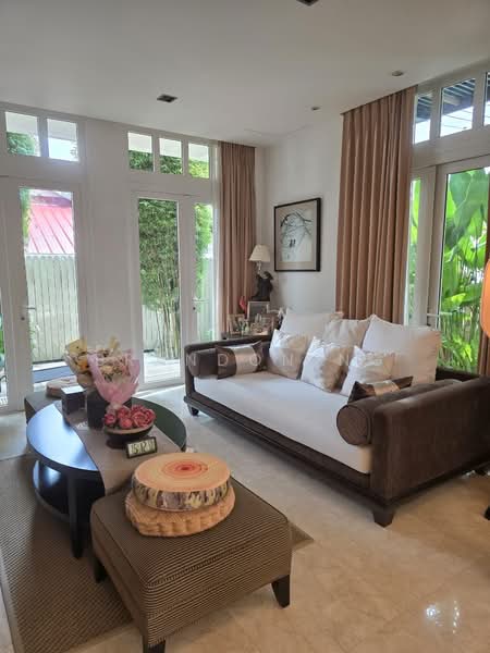 ⭐️⭐️LANDED7772@DETACHED AT PRIME FRANKEL ESTATE, , 6 Bedrooms, 4,900 sqft, Detached House For Sale, by Brandon Ng, 500161850 - Living Room - PropertyGuru.com.sg