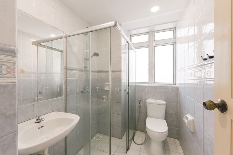 La Crystal, 160 Killiney Road, 3 Bedrooms, 1,076 sqft, Condominium For Sale, by Christina Quek, 500161856 - Bathroom - PropertyGuru.com.sg
