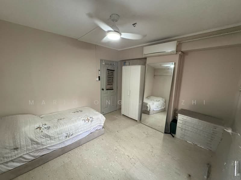 451 Hougang Avenue 10, 451 Hougang Avenue 10, Room Rental, 150 sqft, HDB Flat For Rent, by Mario Ong Jun Zhi, 500161863 - Bedroom - PropertyGuru.com.sg