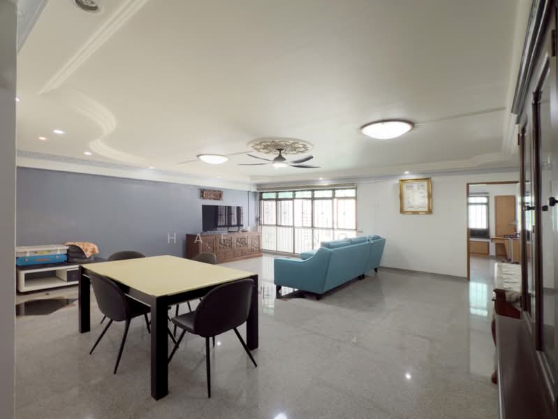 664C Jurong West Street 64, 664C Jurong West Street 64, 3 Bedrooms, 1,184 sqft, HDB Flat For Sale, by Hafiz Nor, 500161864 - Living Room - PropertyGuru.com.sg