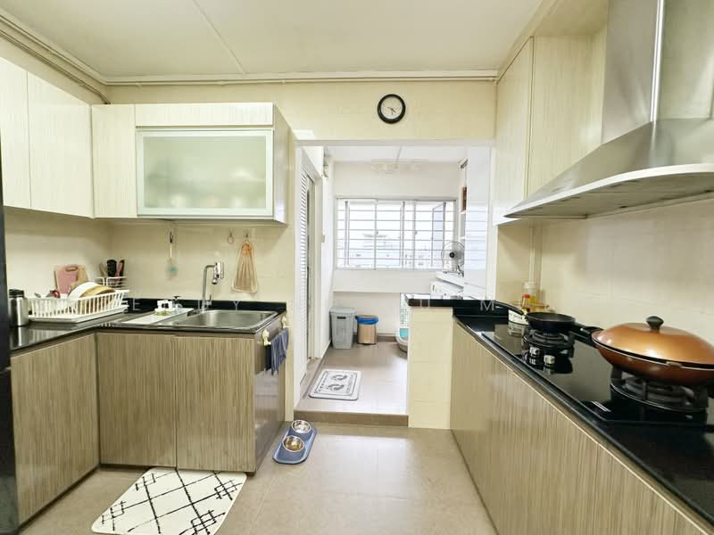 737 Woodlands Circle, 737 Woodlands Circle, 3 Bedrooms, 979 sqft, HDB Flat For Sale, by Teddy Ng Yu Ming, 500161865 - Kitchen - PropertyGuru.com.sg