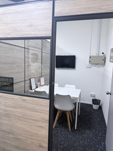 Vision Exchange, 2 Venture Drive, 517 sqft, Office For Sale, by Lillian Koh, 500161885 - Interior - CommercialGuru.com.sg