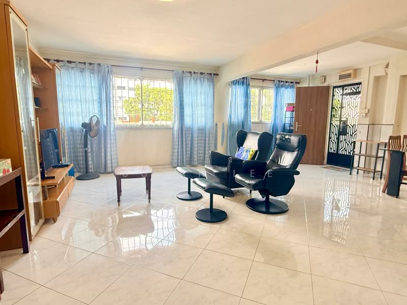 142 Simei Street 2, 142 Simei Street 2, 3 Bedrooms, 1,313 sqft, HDB Flat For Sale, by Susan Lee, 500161890 - Living Room - PropertyGuru.com.sg