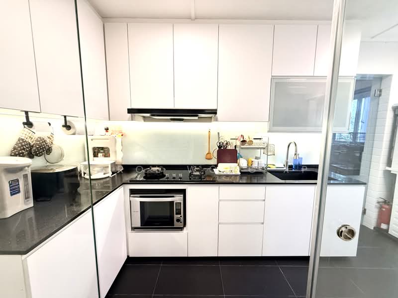218 Bishan Street 23, 218 Bishan Street 23, 4 Bedrooms, 1,593 sqft, HDB Flat For Sale, by Carol Wong XP, 500161897 - Kitchen - PropertyGuru.com.sg