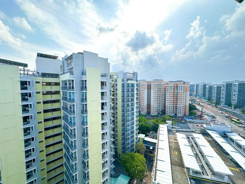 195D Punggol Road, 195D Punggol Road, 3 Bedrooms, 968 sqft, HDB Flat For Sale, by Julina Huang, 500161898 - Exterior - PropertyGuru.com.sg