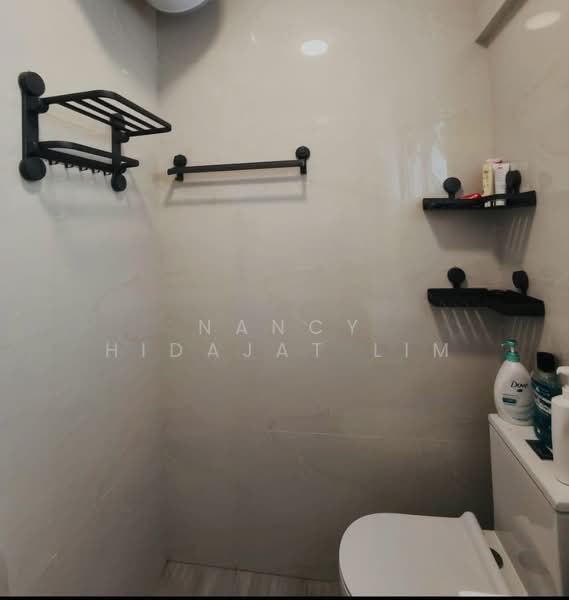 47 Lengkok Bahru, 47 Lengkok Bahru, Room Rental, 130 sqft, HDB Flat For Rent, by Nancy Hidajat Lim, 500161923 - Bathroom - PropertyGuru.com.sg